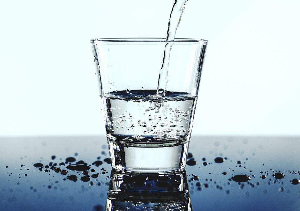 Descubre los beneficios del agua hidrogenada